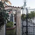 Hidden Garden & 4* Sorrento