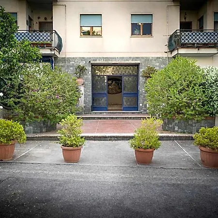 Hidden Garden & 4*