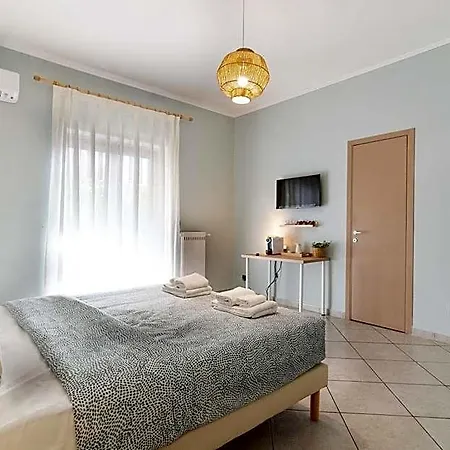 فندق مبيت وإفطار Hidden Garden & 4*