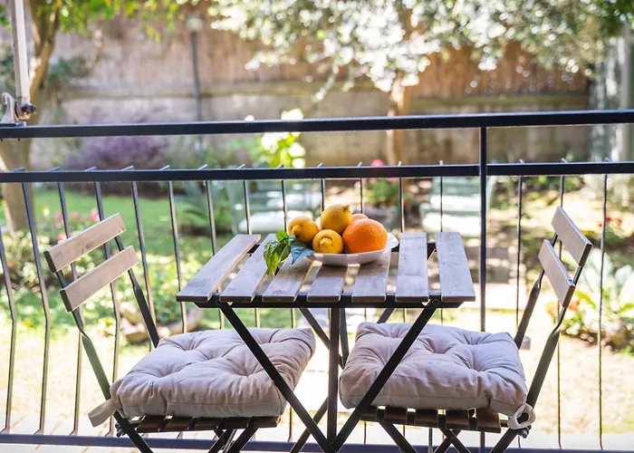 Bed & Breakfast Hidden Garden & 4*