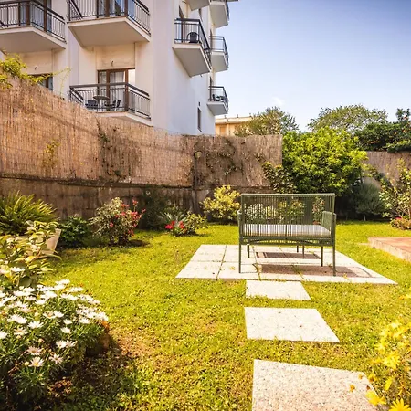 Hidden Garden & סורנטו