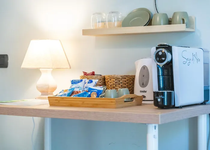 לינה וארוחת בוקר Hidden Garden & סורנטו